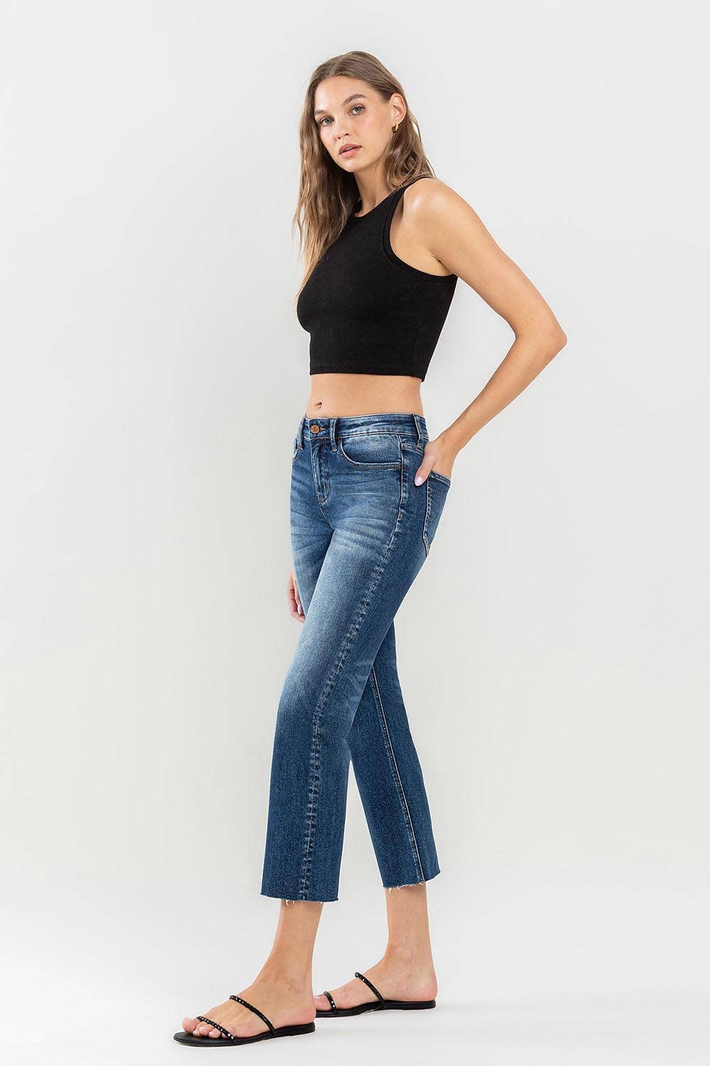 MID RISE CLEAN CUT RAW HEM CROP STRAIGHT JEANS LV1194