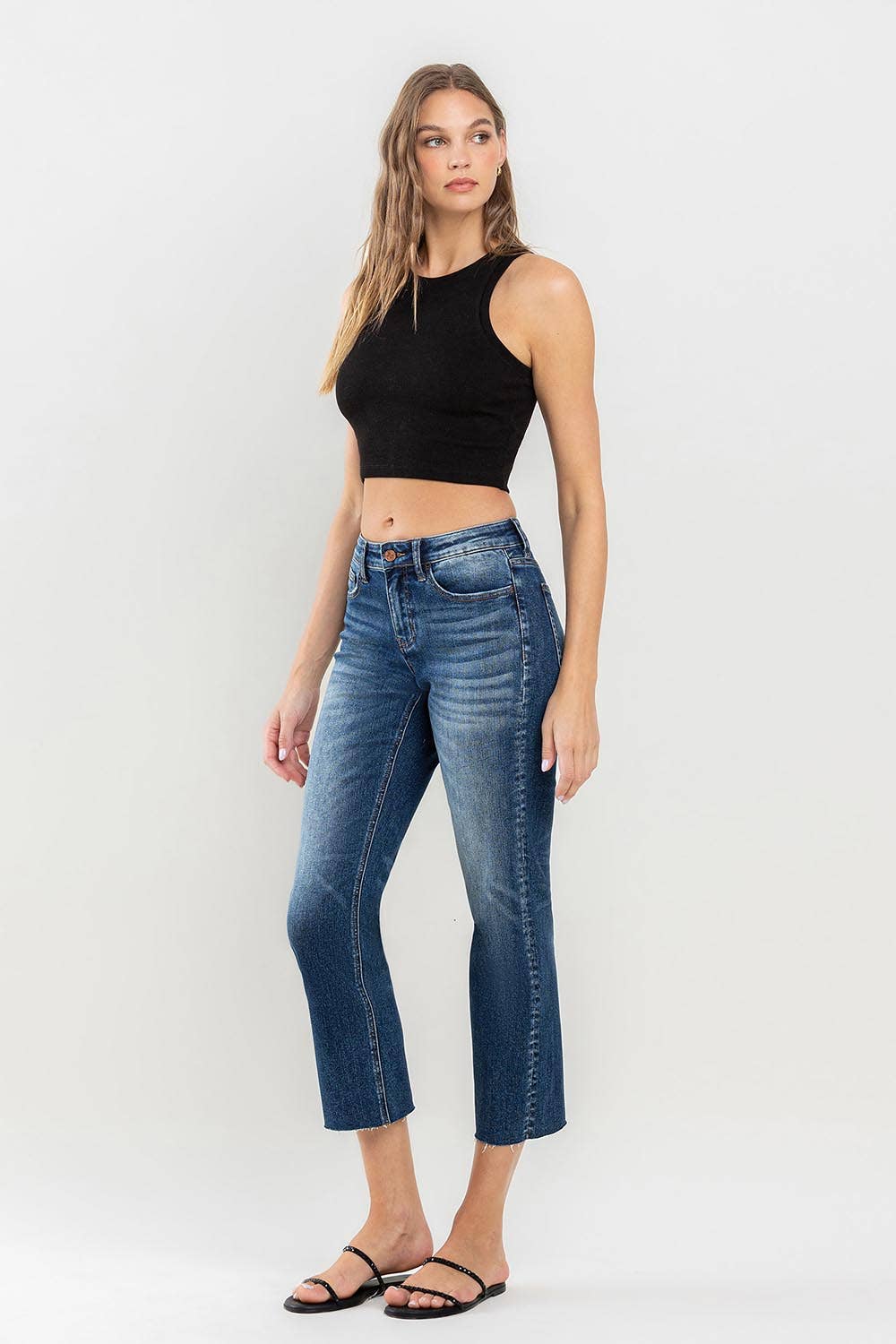 MID RISE CLEAN CUT RAW HEM CROP STRAIGHT JEANS LV1194