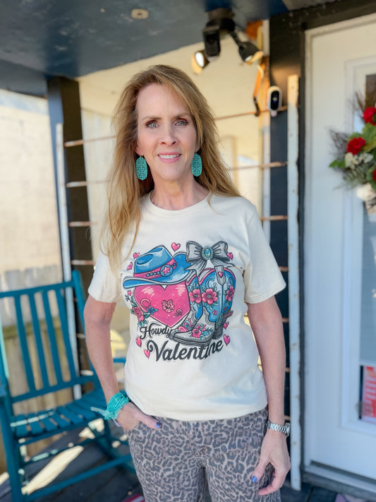 HOWDY VALENTINE GRAPHIC TEE