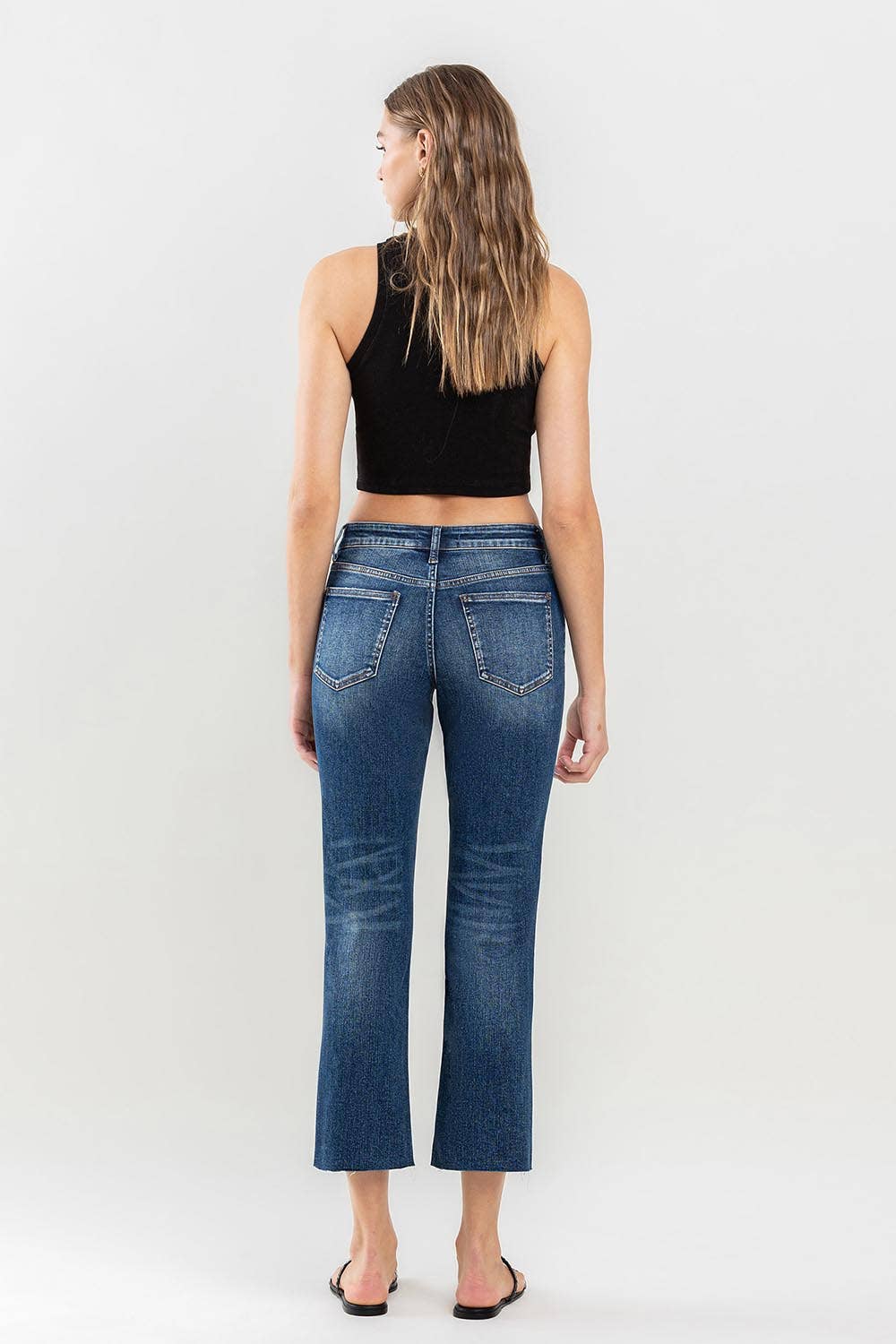 MID RISE CLEAN CUT RAW HEM CROP STRAIGHT JEANS LV1194